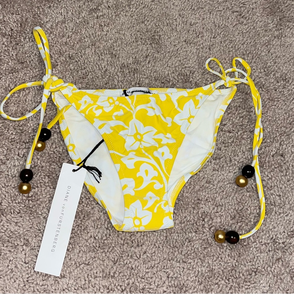 DIANE VON FURSTENBURG YELLOW FLORAL BIKINI NEW WITH TAGS EXTRA SMALL vintage